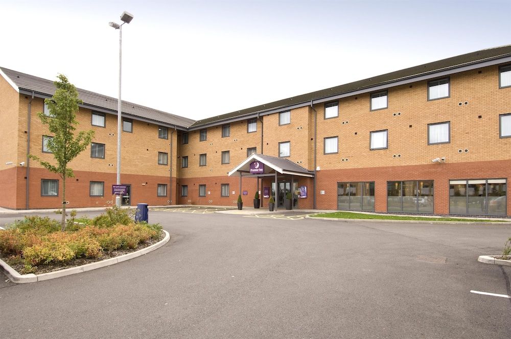 Premier Inn East Midlands Airport 1