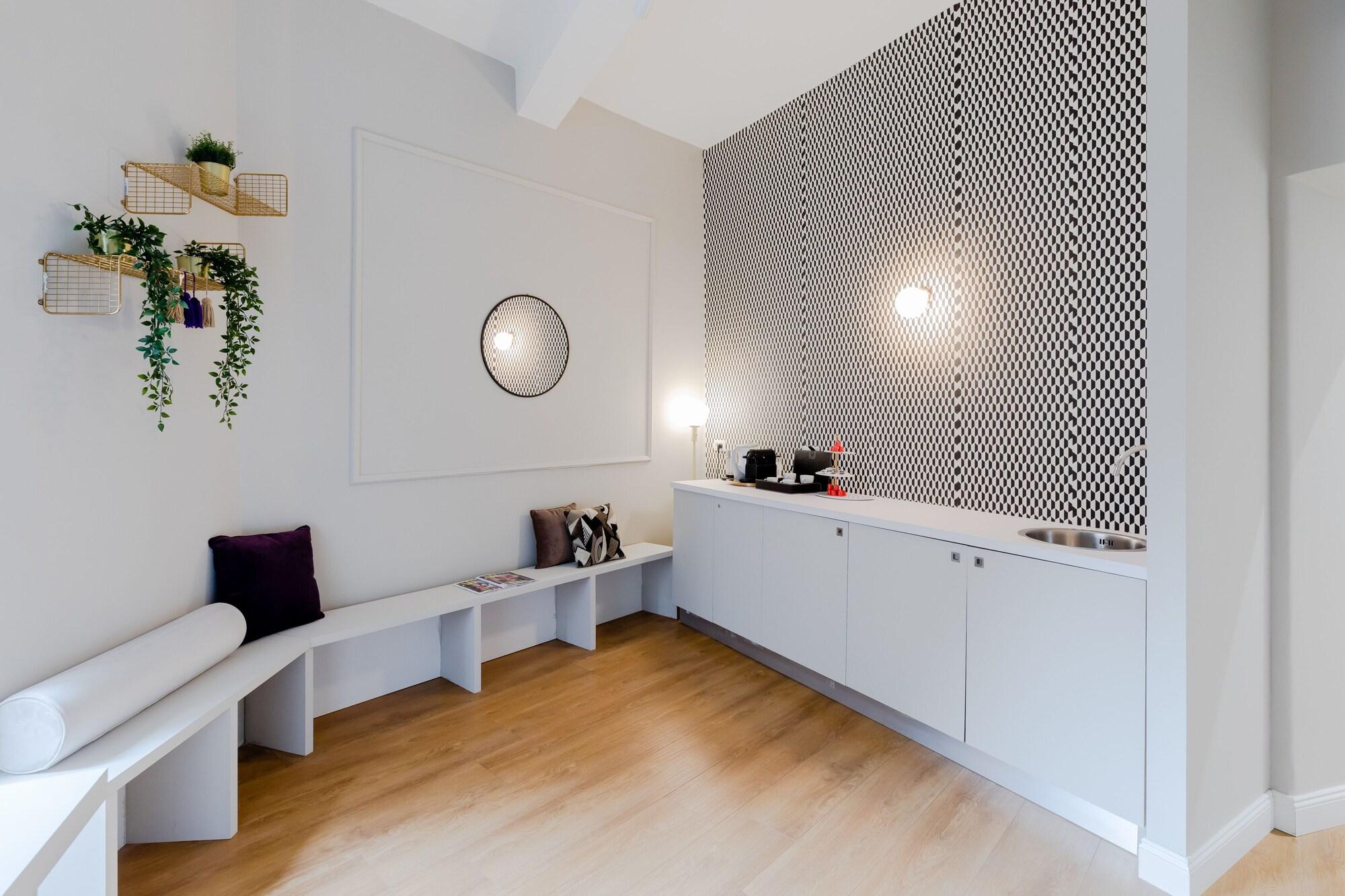 Suites by Chloe 1