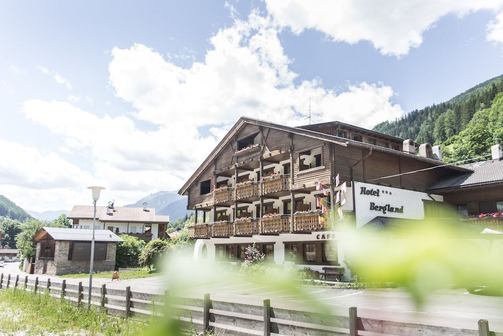 Hotel Bergland 1