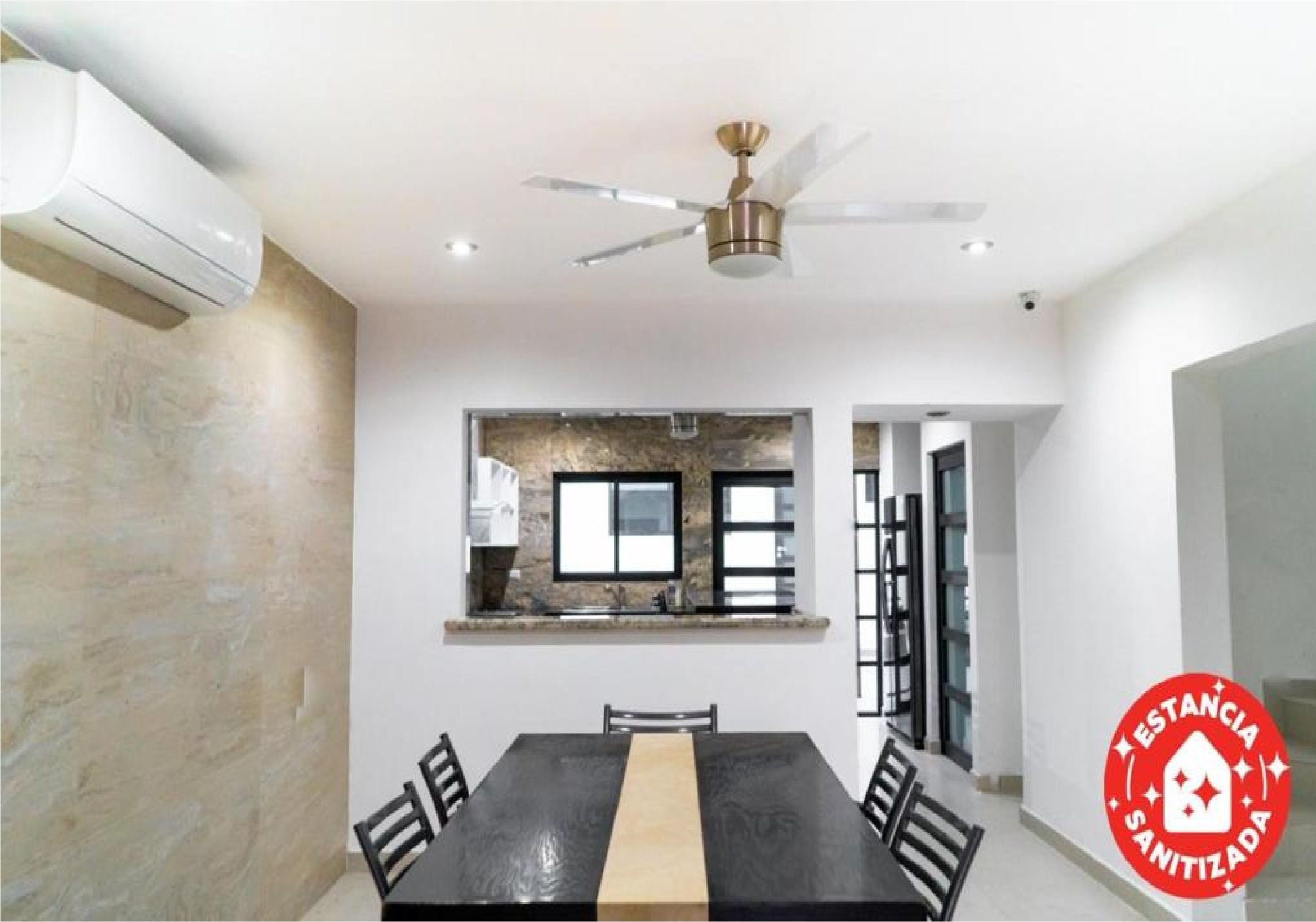ECONOSUITES FUNDIDORA 1