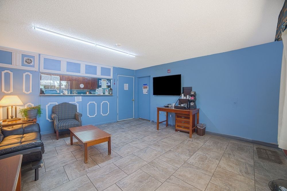 Mayfair Inn 2