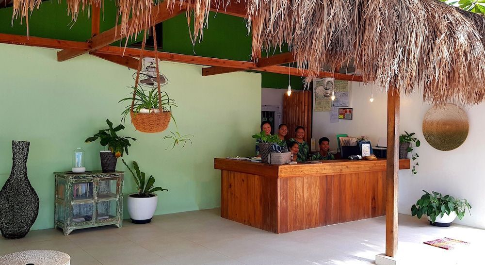 Ocean Vida Beach and Dive Resort 2