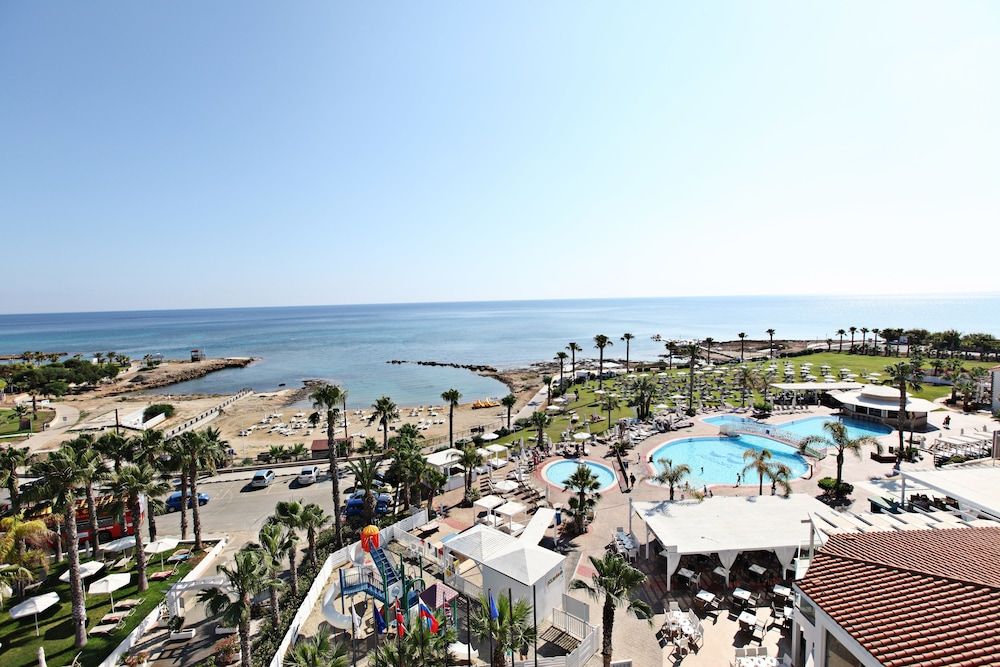 Marlita Beach Hotel Apartments 1