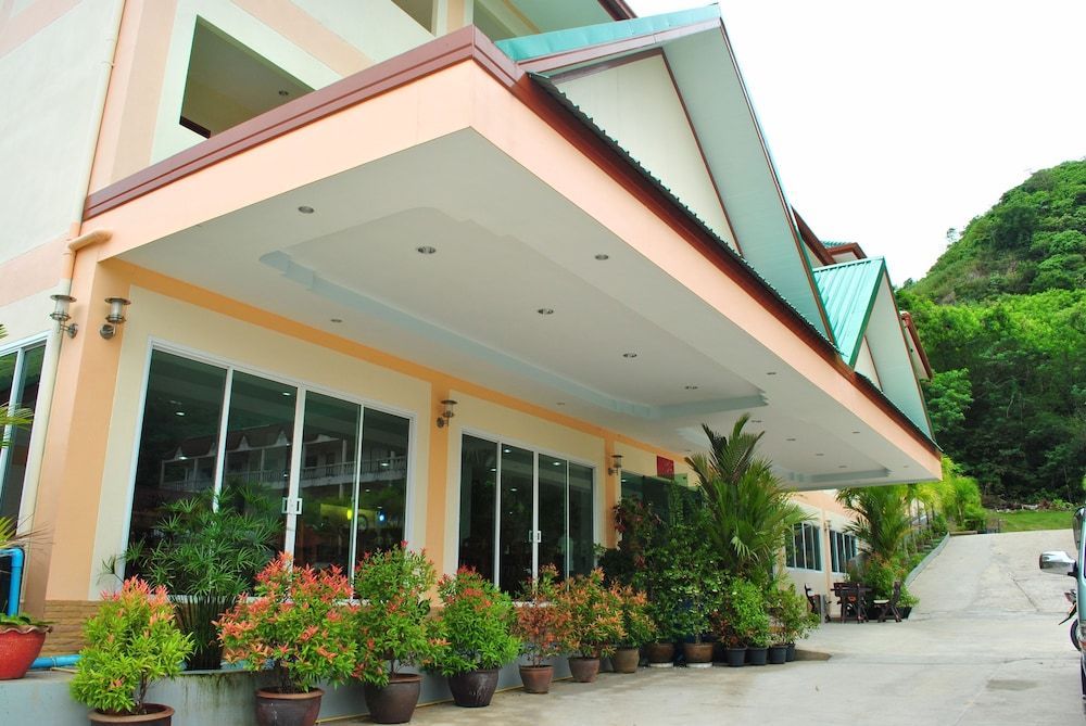 Karon Village Hotel 2