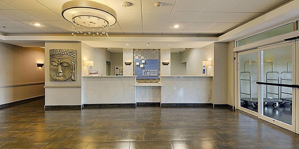 Holiday Inn Express & Suites GONZALES by IHG 2