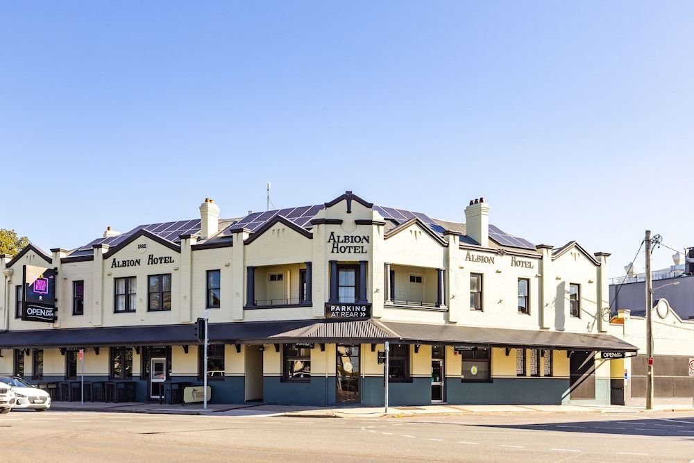 The Albion Hotel 1