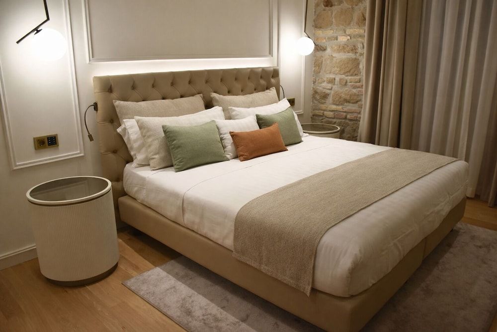 Martina Suites 1