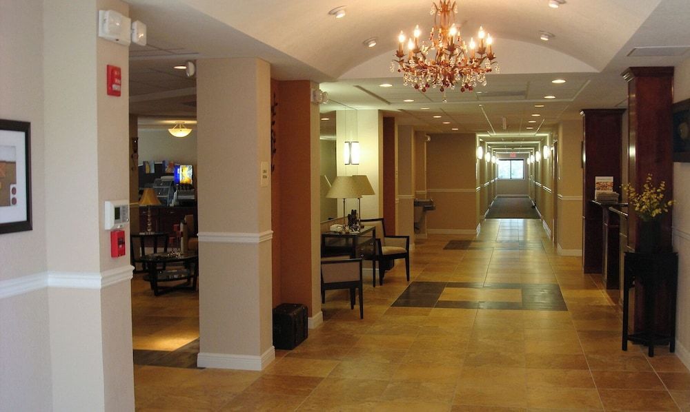 Holiday Inn Express WEST PALM BEACH METROCENTRE by IHG 2