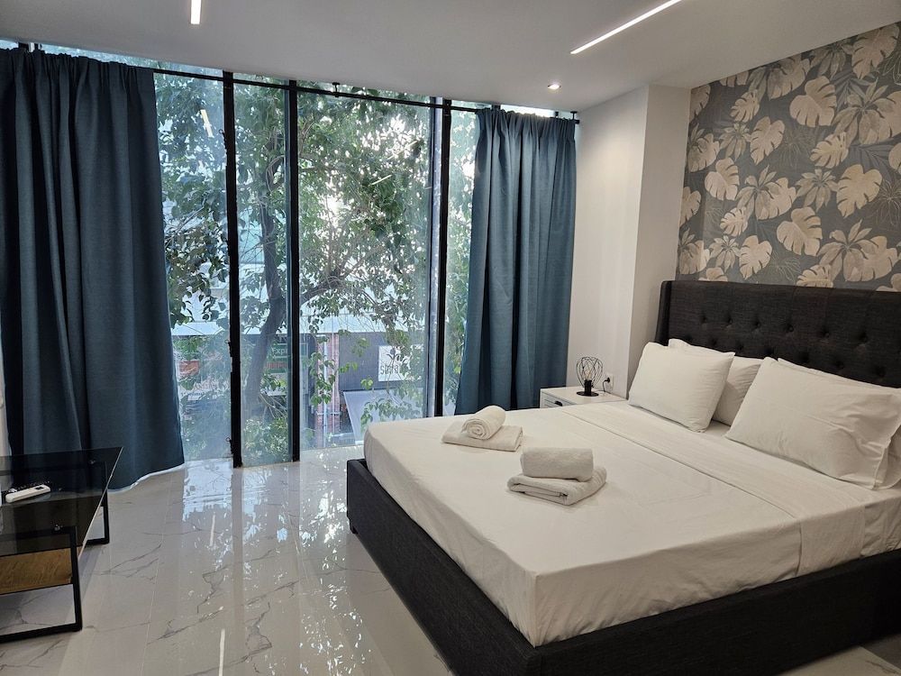 Nikis 20 Suites 1