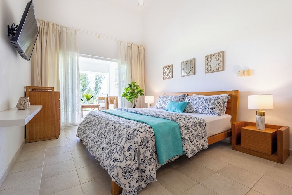 Family Elite Golf Vacations in Cocotal 2