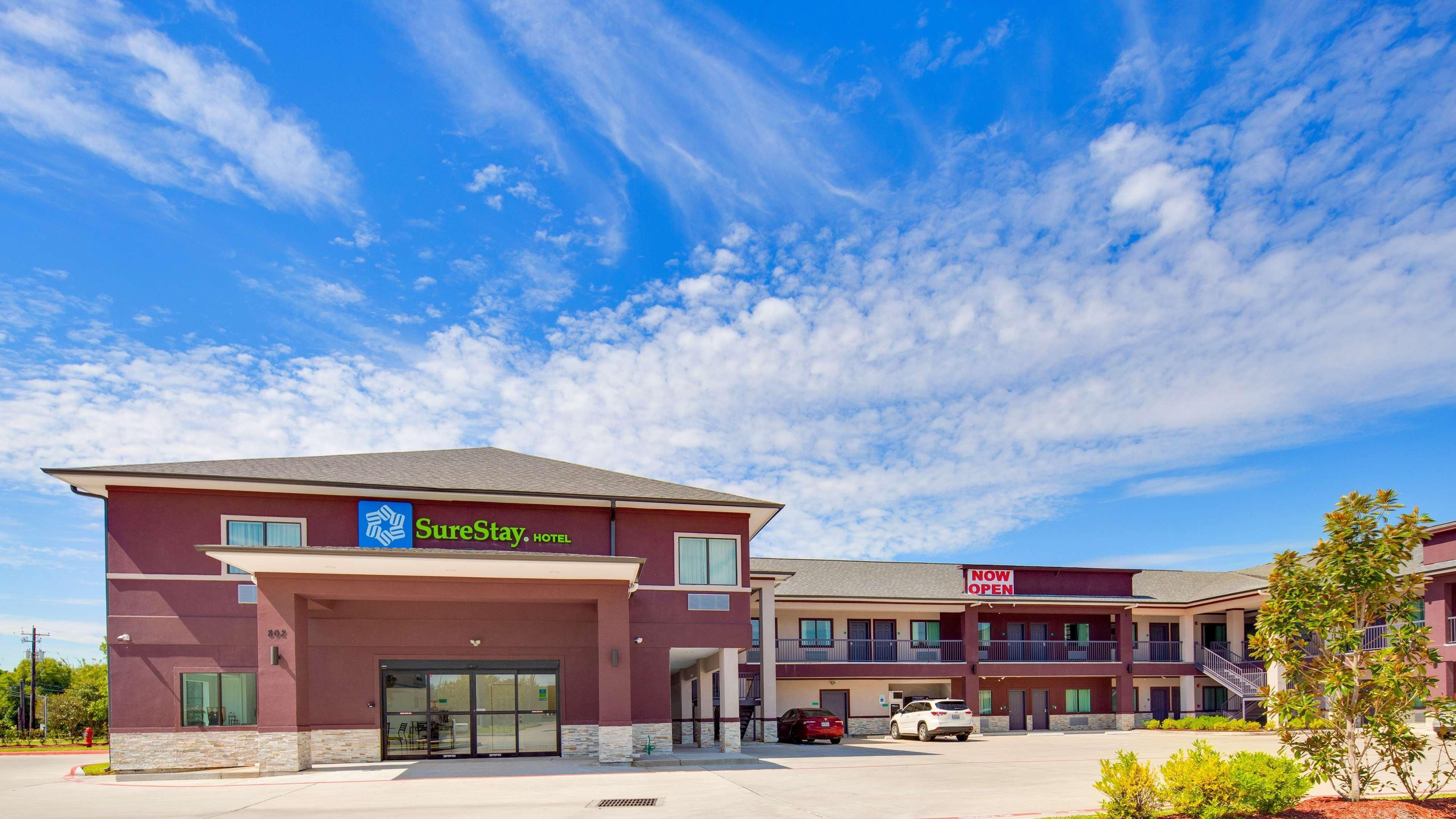 SureStay by Best Western Baytown 2