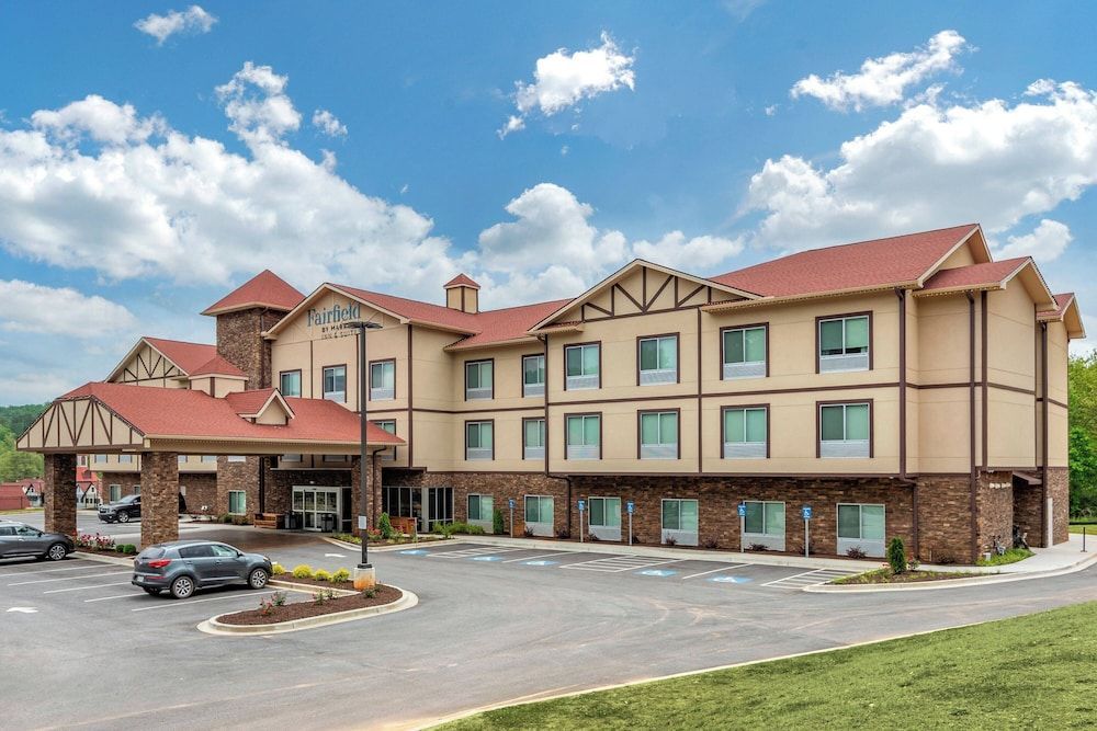 Fairfield Inn & Suites by Marriott Helen 1