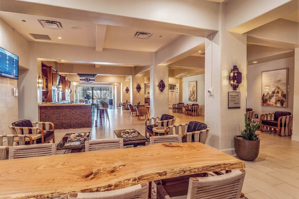 Sheraton Albuquerque Airport Hotel 2