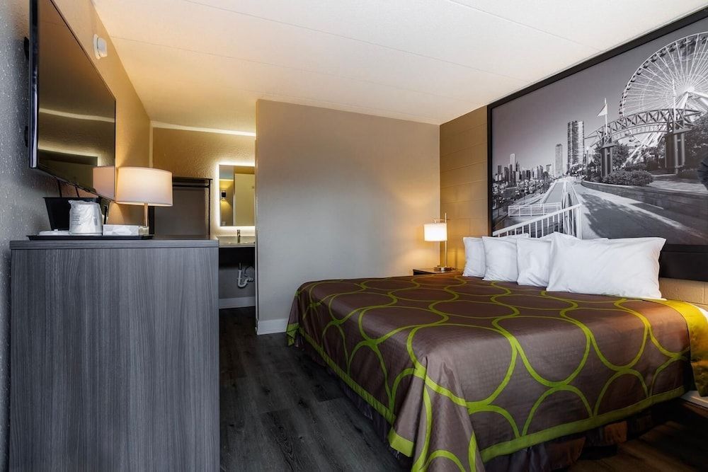 Super 8 by Wyndham Rockford South 1