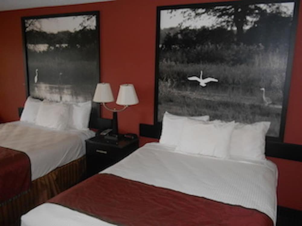 AmeriStay Inn St Joseph 2