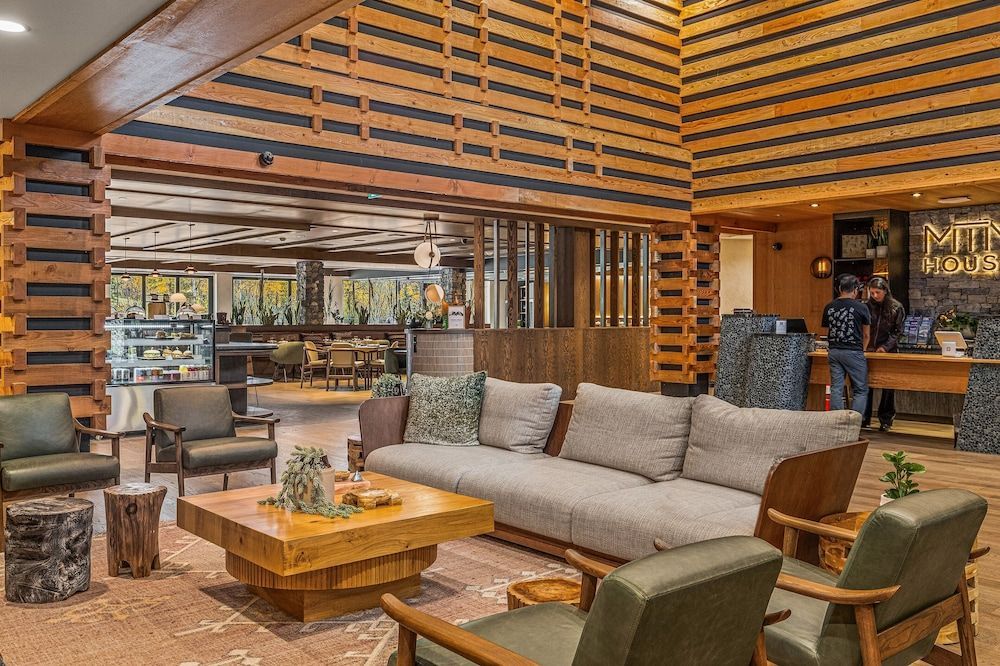 Everwild Canmore Hotel 2