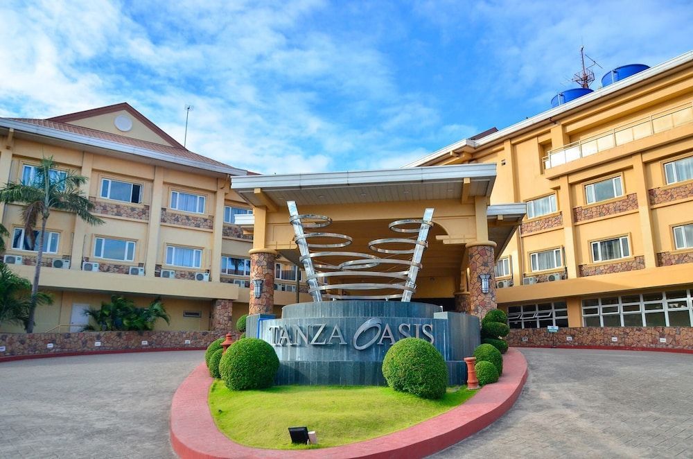 Tanza Oasis Hotel And Resort 1