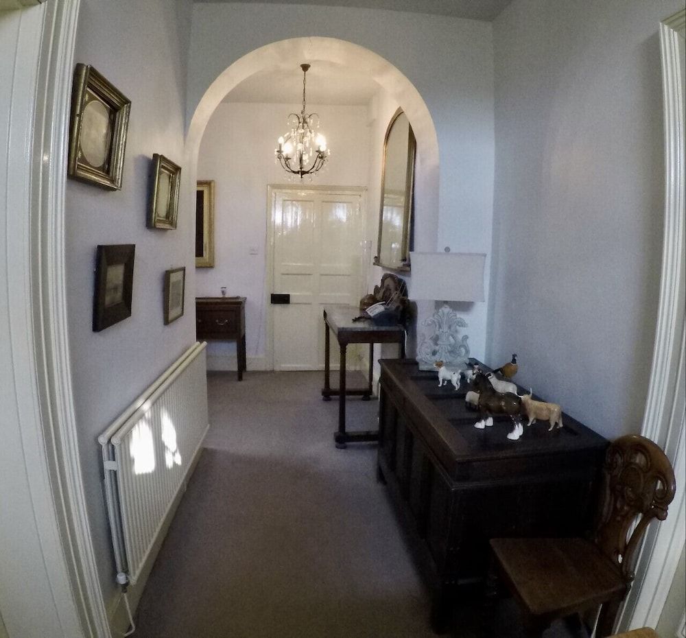 Whitchurch Farm Guesthouse 2