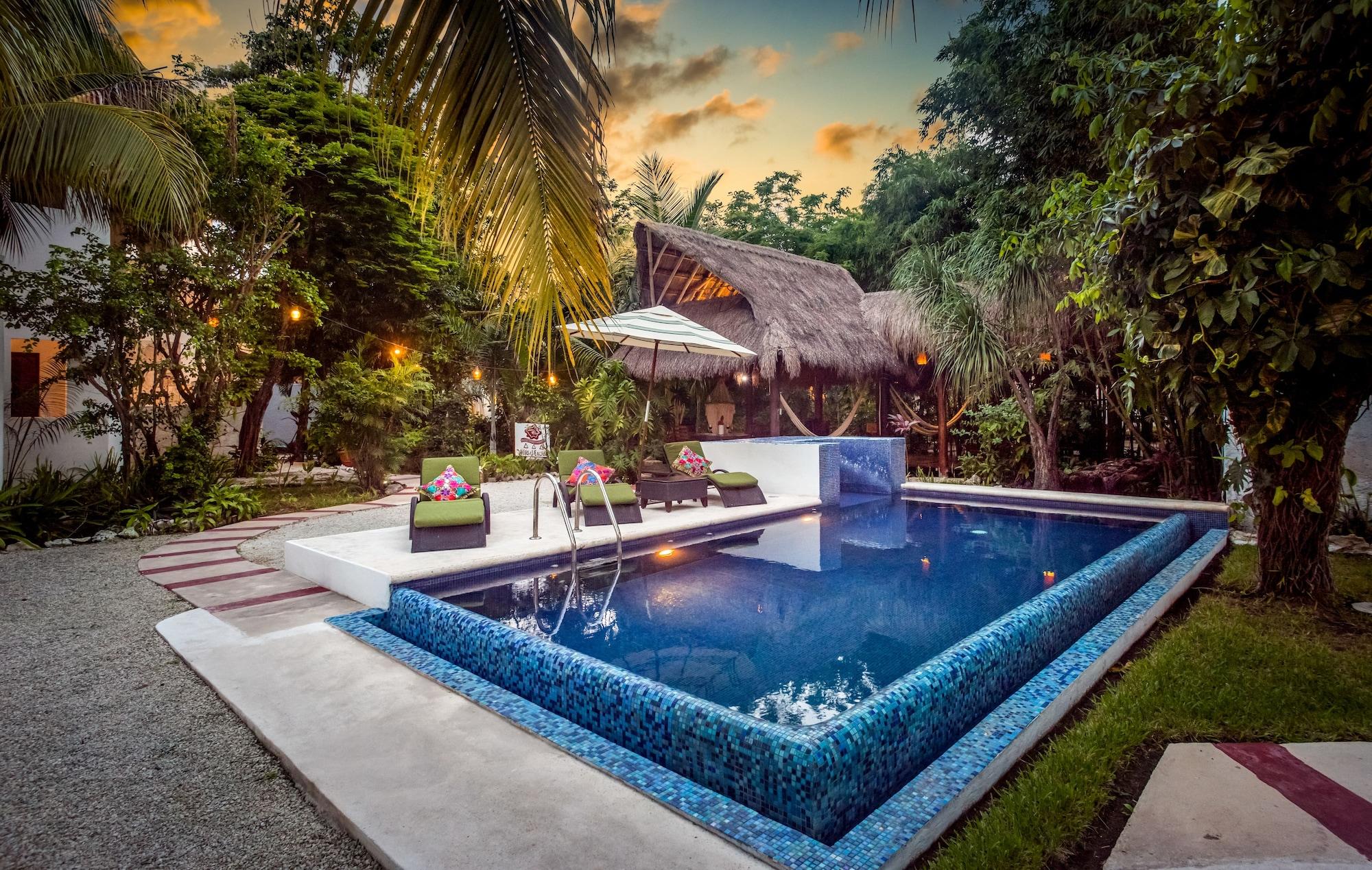 Hotel Villas El Encanto Cozumel 1