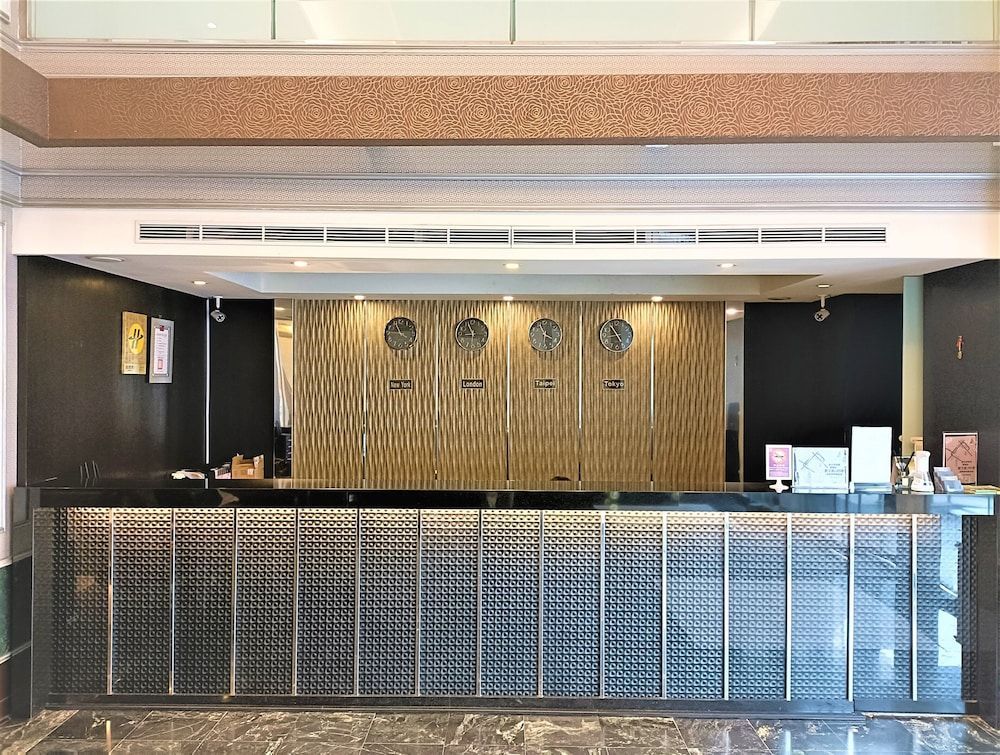 Well Garden Hotel 2