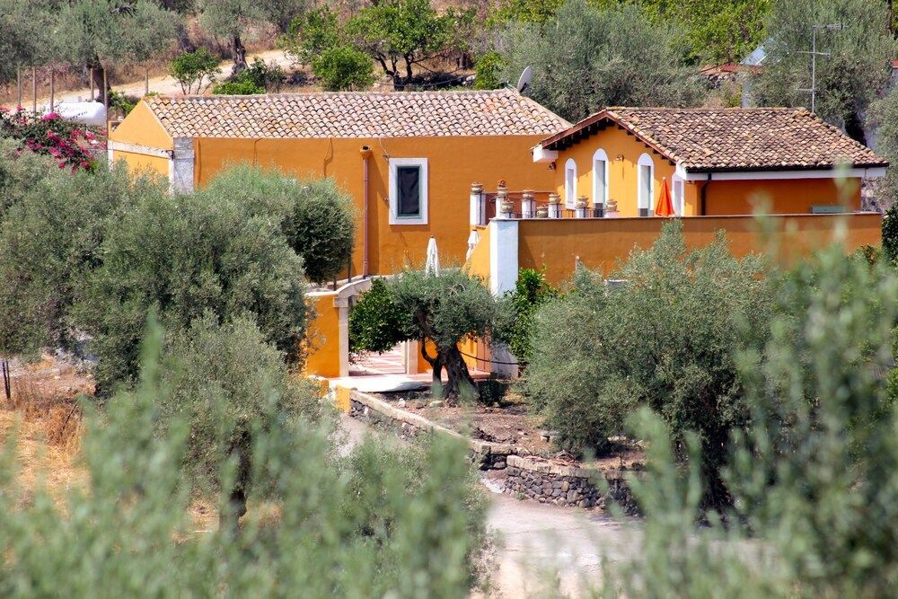 Agriturismo Roccadia 1