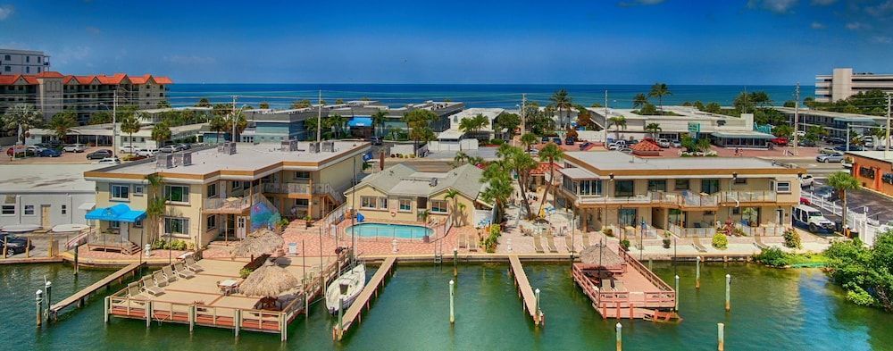 Bay Palms Waterfront Resort - Hotel and Marina 1