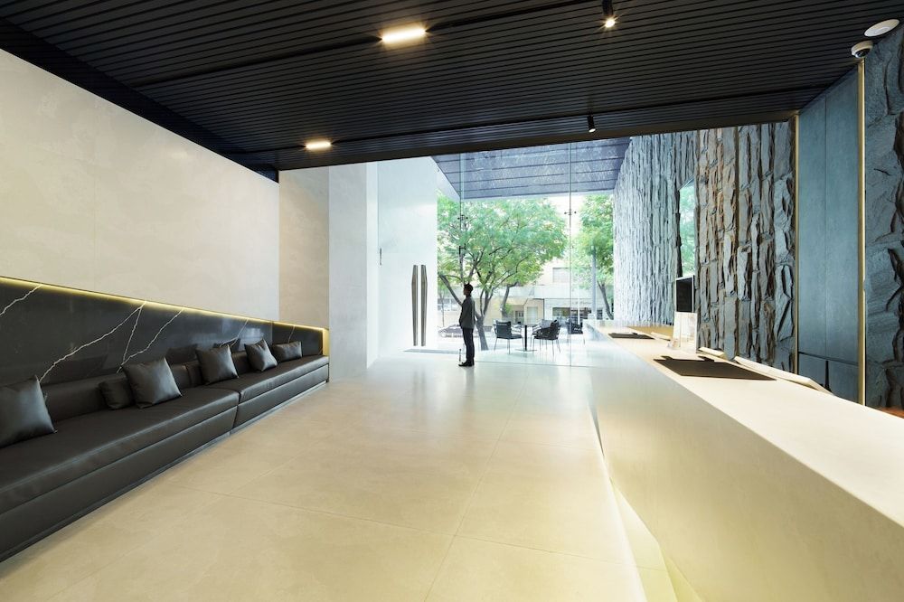 M City Hotel Saigon 2