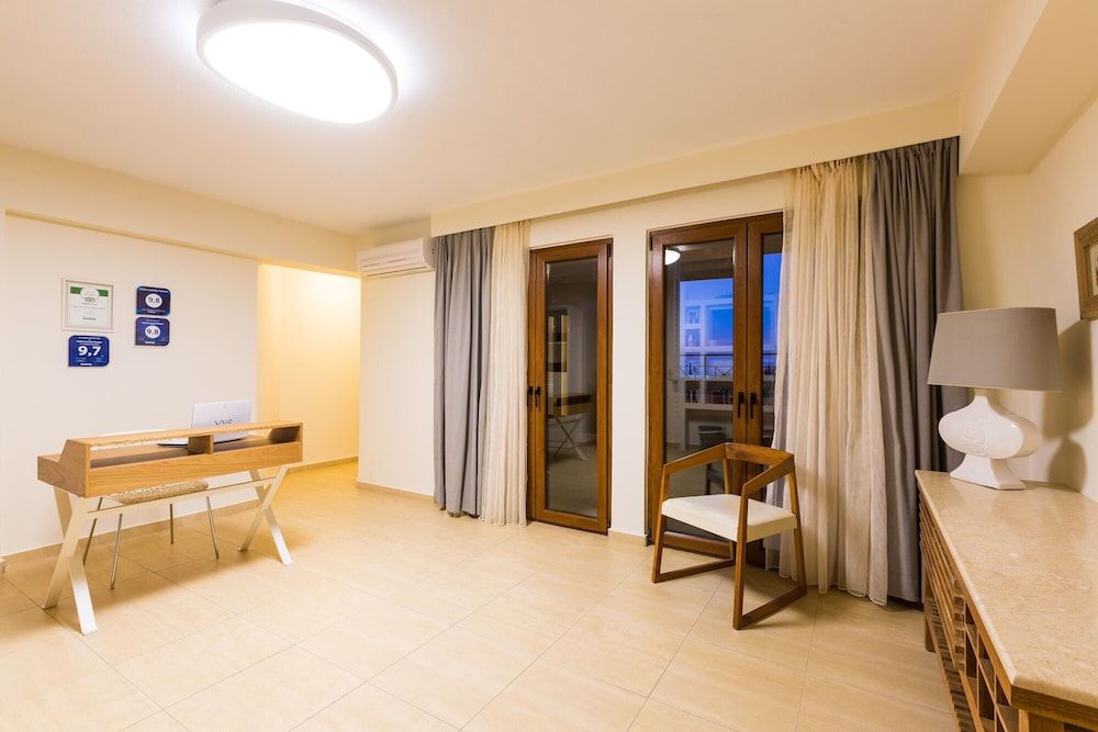 Leste Luxury Homes 2