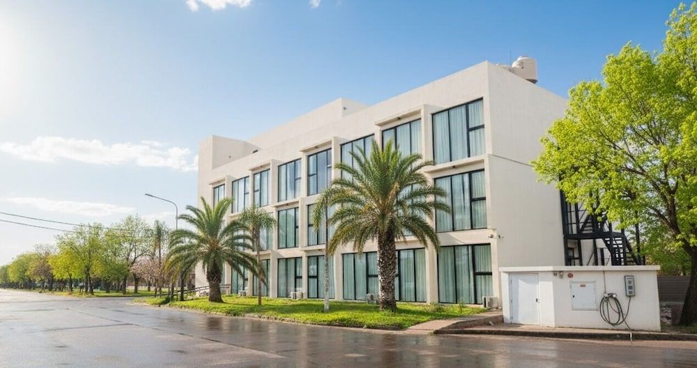 RM Campana Hotel 1