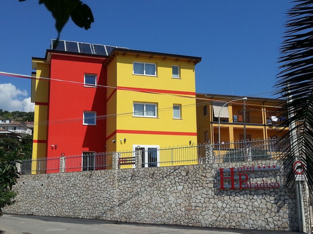 Hotel Paradiso 1