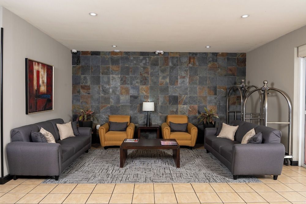 Best Western PLUS Monterrey Airport 2