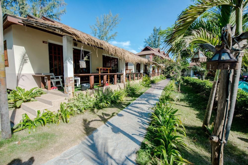 Banana Beach Resort 1