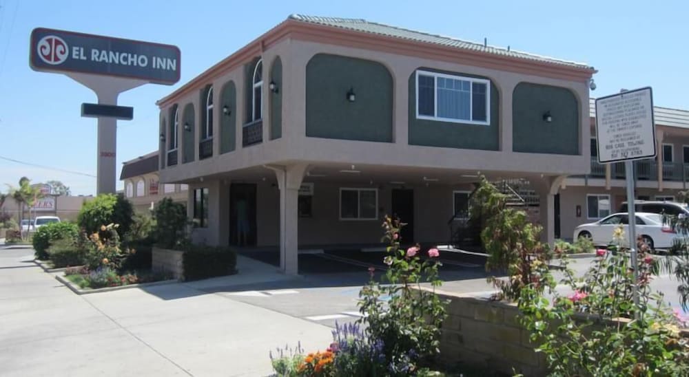 El Rancho Inn 1