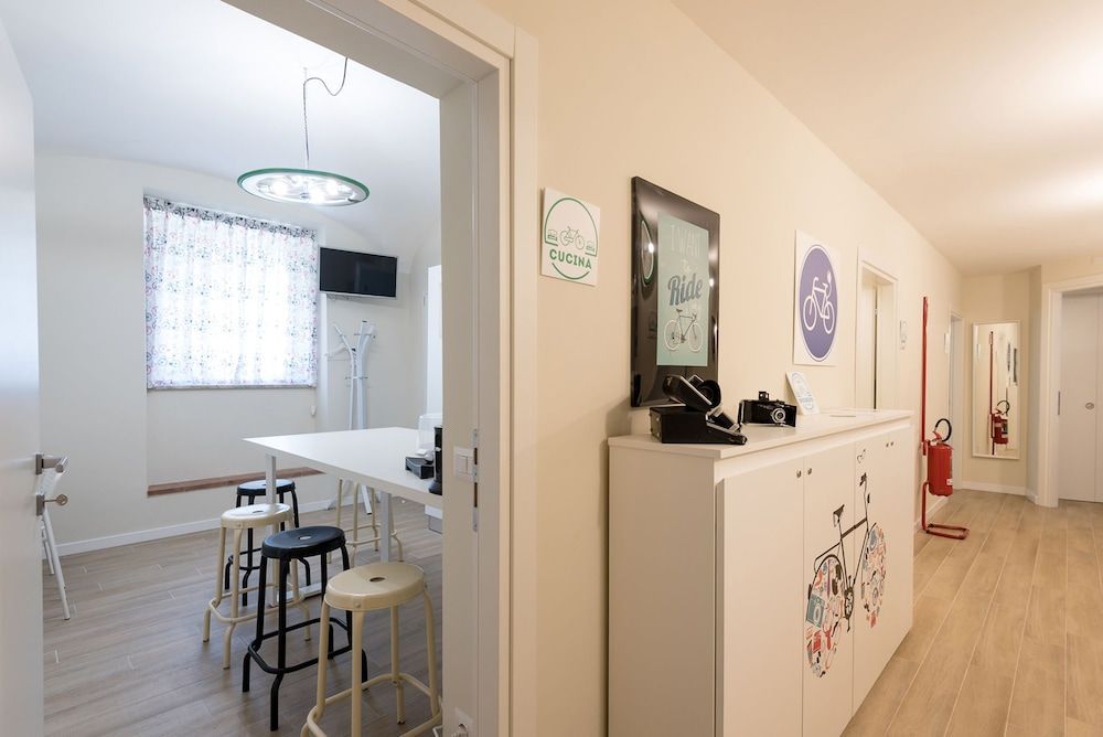 Bed&BikeRome ROOMS 2