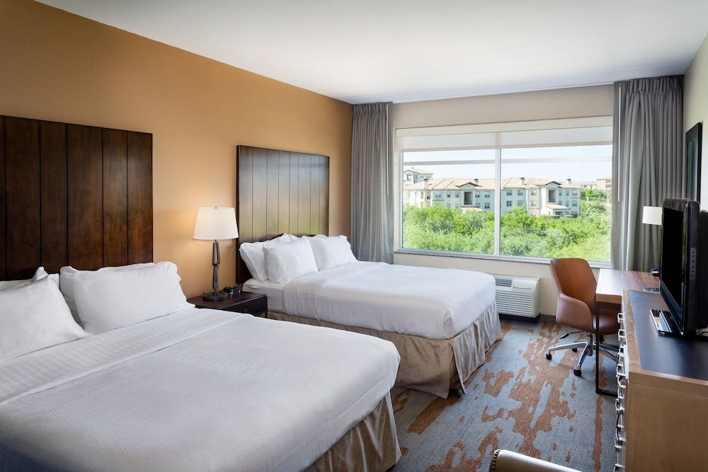 Holiday Inn SAN ANTONIO SEAWORLD by IHG 2