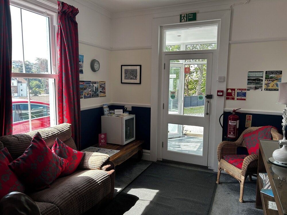amber house hotel 2
