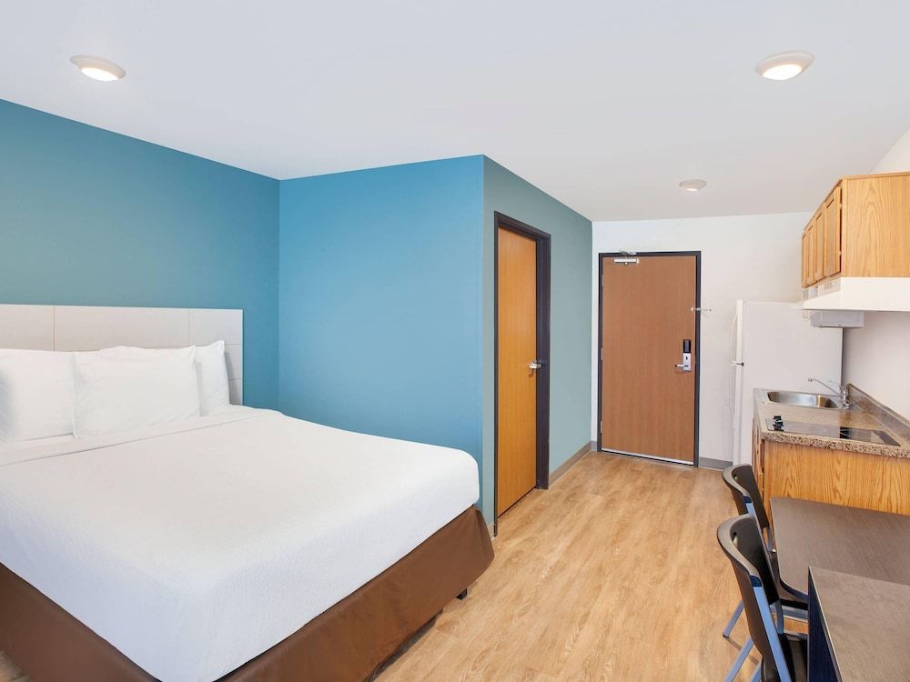Woodspring Suites Southington 1