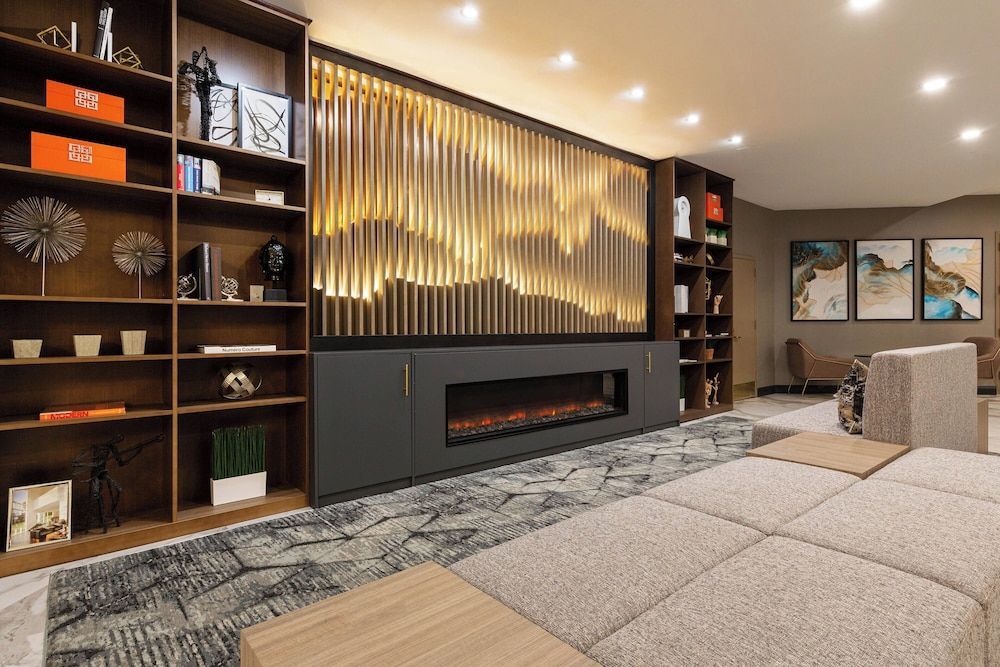 Sheraton Suites Columbus Worthington 2