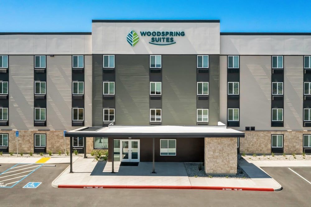 WoodSpring Suites Manteca - Stockton South 1