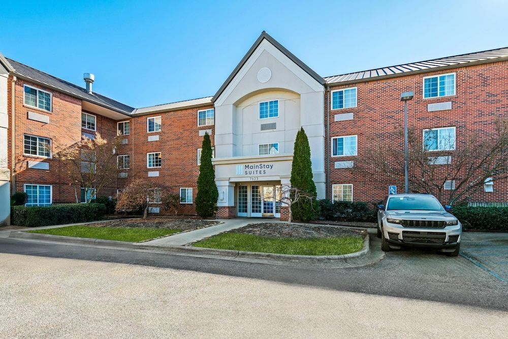 MainStay Suites Greensboro 1