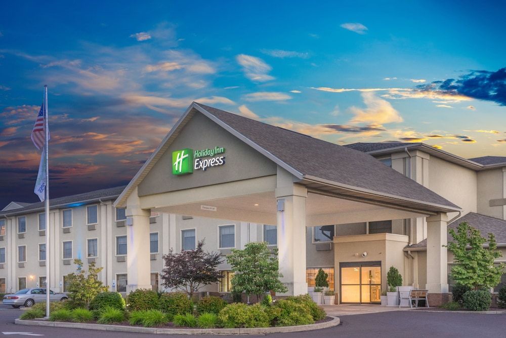 Holiday Inn Express BLOOMSBURG by IHG 1