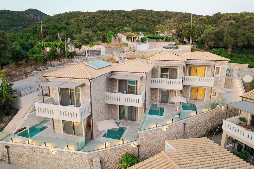 Anemolia Parga Suites 1