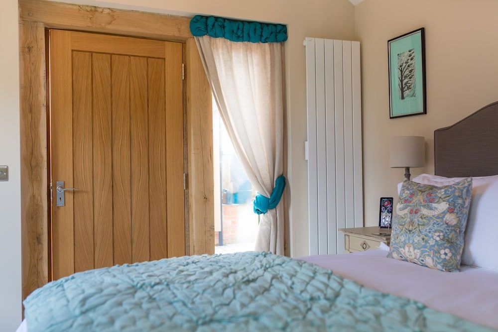 The Room in the Garden 2