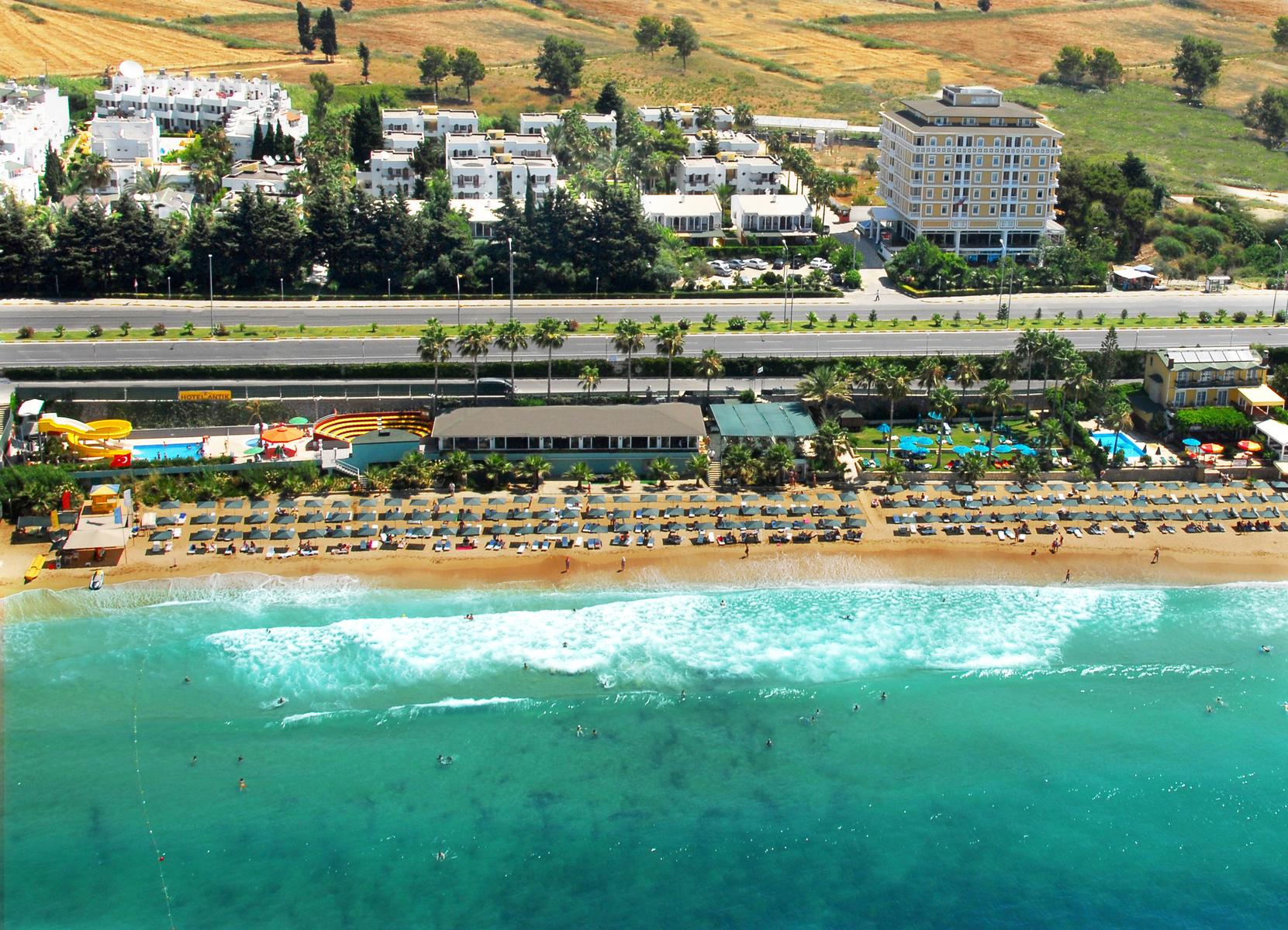 Antik Garden and Hotel Antik 1