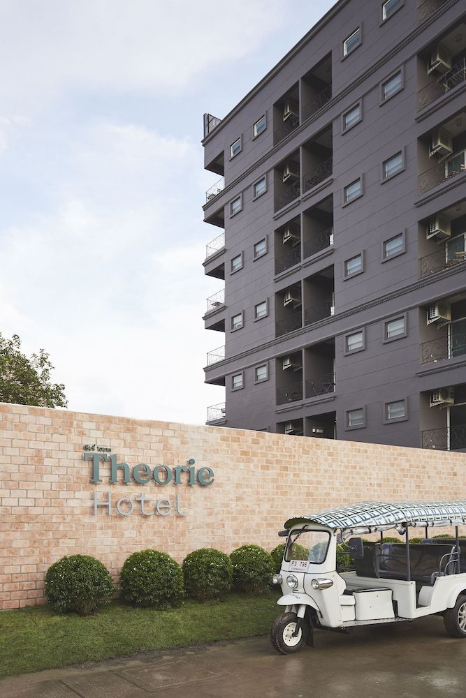 Theorie Hotel Sukhumvit 107 by SLH 1
