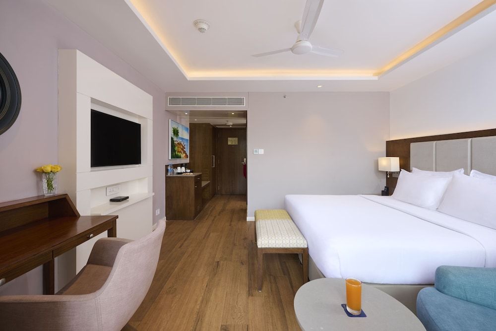Golden Tulip Vagator Goa 2