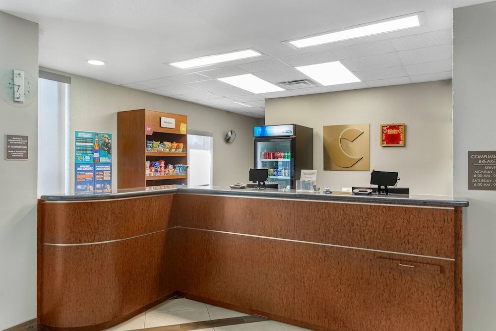 Comfort Suites West Jacksonville 2