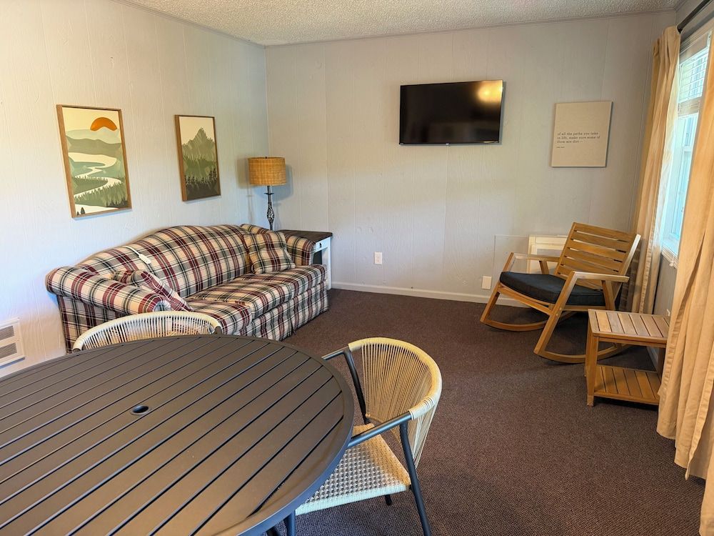 Boundary Waters Resort & Marina 1