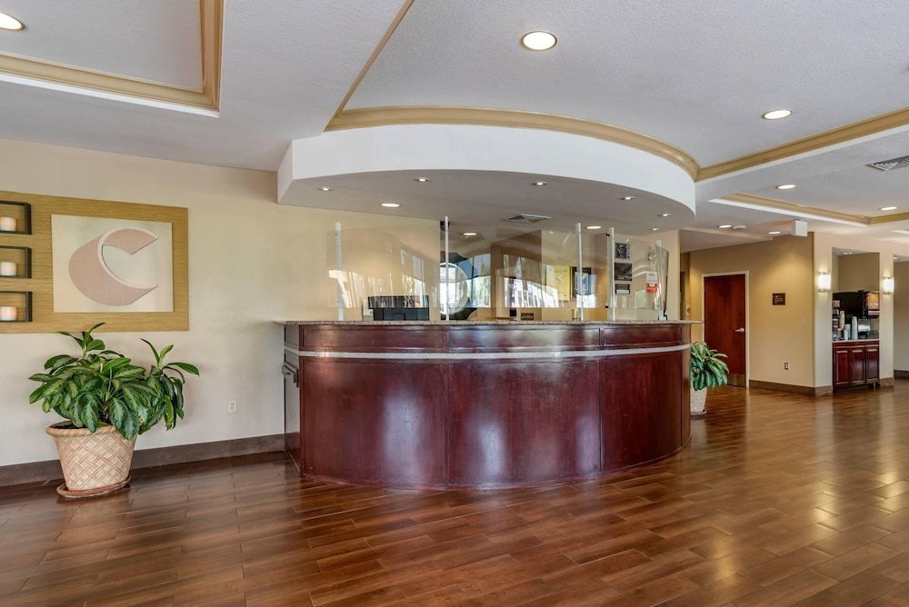 Comfort Suites Biloxi/Ocean Springs 2