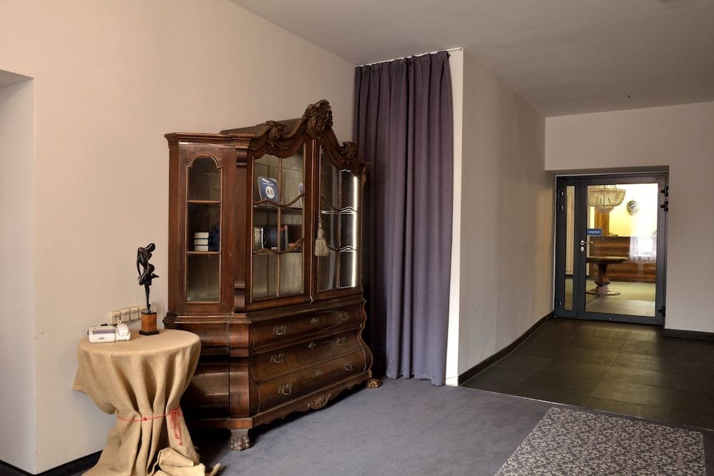 Nobilton Hotel 2